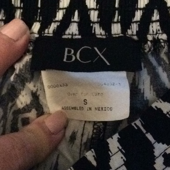 BCX Ladies Shorts Sz S - Picture 4 of 4
